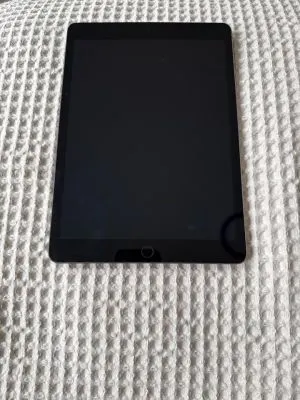 Ipad 9ª generación 64gb wi-fi usada - 2