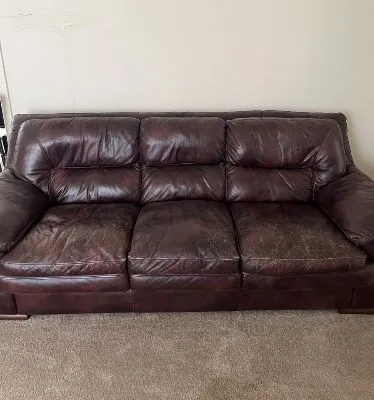Sofá de cuero de segunda mano en buen estado