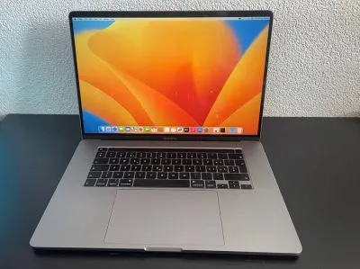 Macbook pro de 16" (2019), 16 gb de ram, 1 tb de ssd, intel core i7 de 2,6 ghz,  - 5
