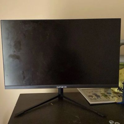Monitor gaming infievo 24 pulgadas fhd 1080p 180hz de segunda mano