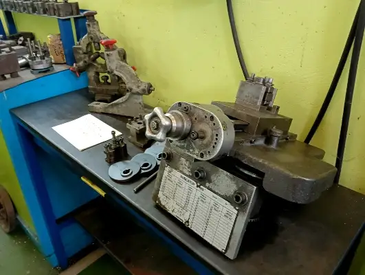 Torno microtor d-330np con su equipación - 3