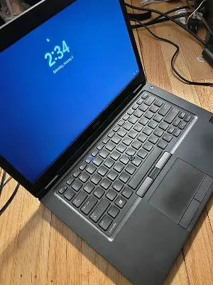 Portatil dell latitude 5480 16gb ram 256gb ssd con windows 11 pro de segunda mano