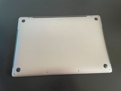 Macbook pro de 16" (2019), 16 gb de ram, 1 tb de ssd, intel core i7 de 2,6 ghz,  - 4