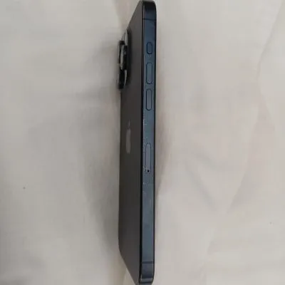 Iphone 15 pro max 256gb segunda mano - 2