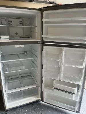 Frigorífico whirlpool de acero inoxidable 28” 2018 segunda mano - 2