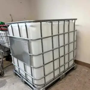 Bidones de agua 1000 litros segunda mano