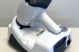 Nidek handyref-k handheld ref/keratometer  