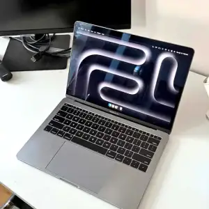 Macbook pro 13-inch (2017) i5 8gb segunda mano