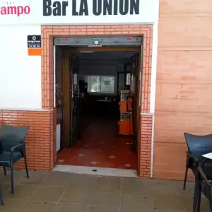 Bar la unión: churrería, desayunos, tapas y celebraciones en huelva