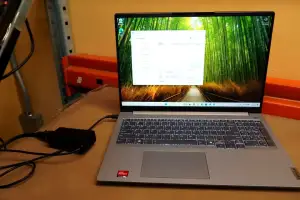 Lenovo thinkbook 16 g7 ryzen 5 8gb ram 256gb ssd windows 11 pro